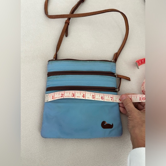 DOONEY & BOURKE BLUE TRIPLE ZIPPER FRONT CROSSBODY BAG - Picture 13 of 14